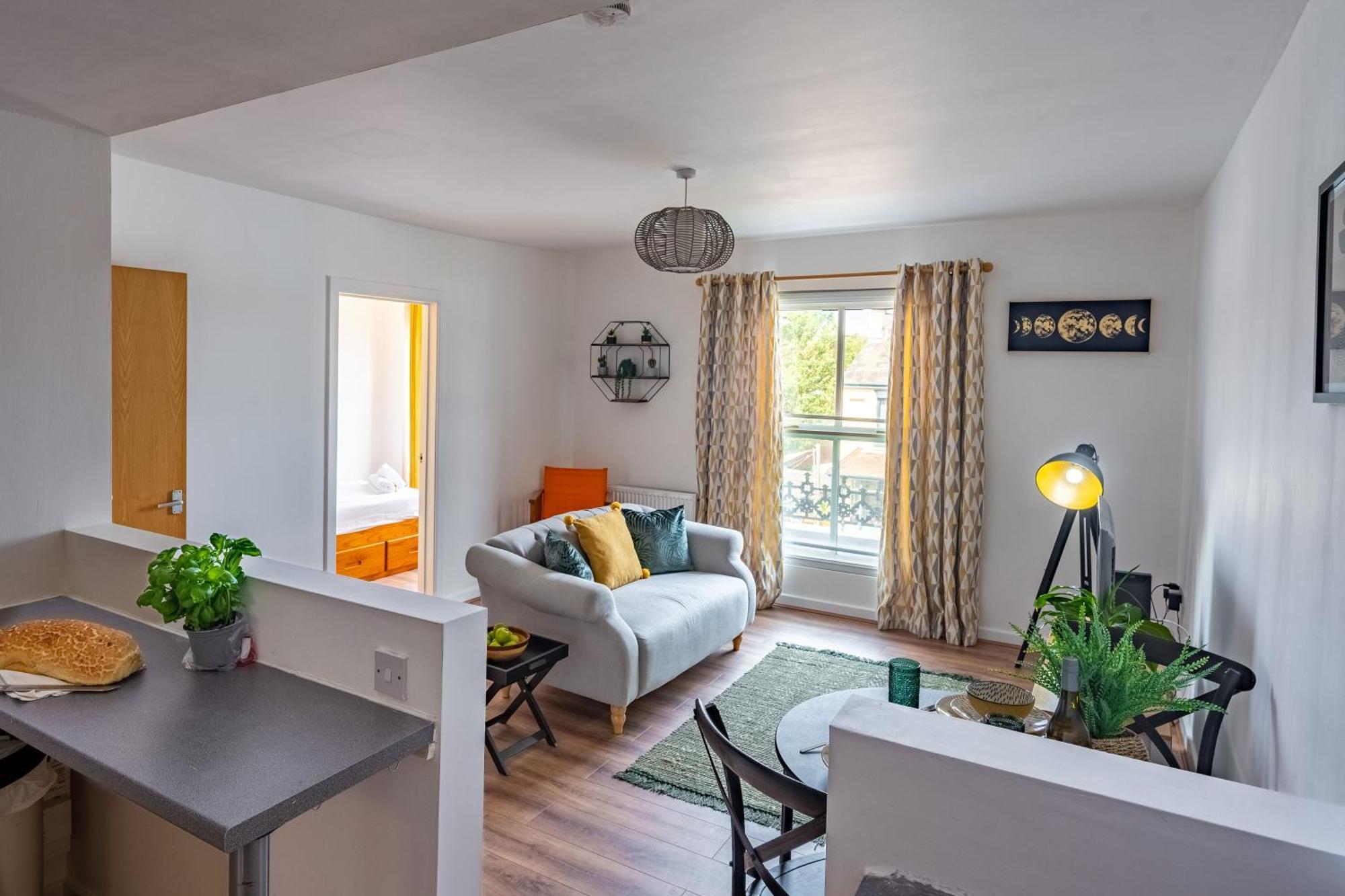 Ferienwohnung Swift Host Golden Triangle 2 Bed With Parking Norwich Exterior foto