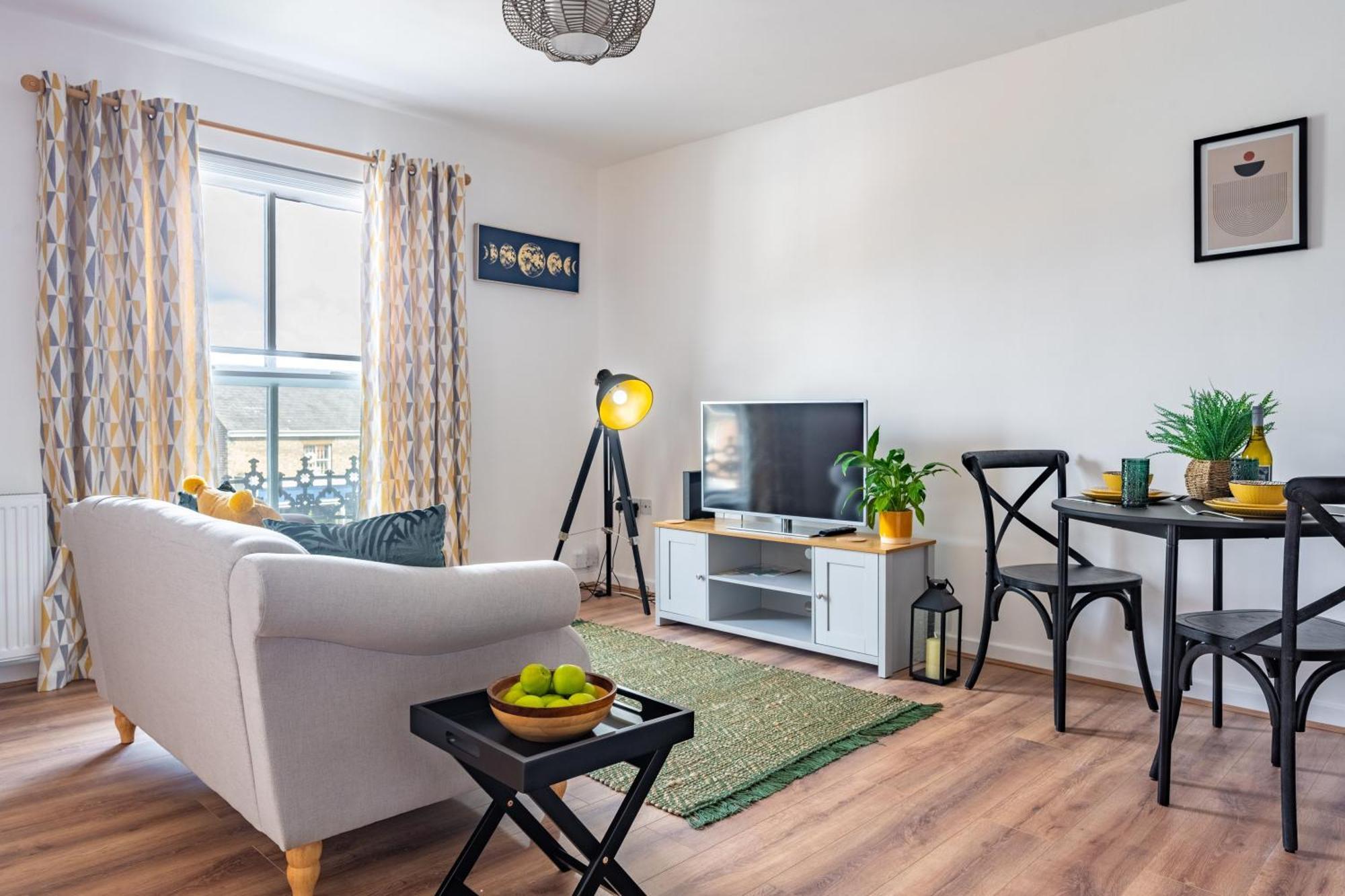 Ferienwohnung Swift Host Golden Triangle 2 Bed With Parking Norwich Exterior foto