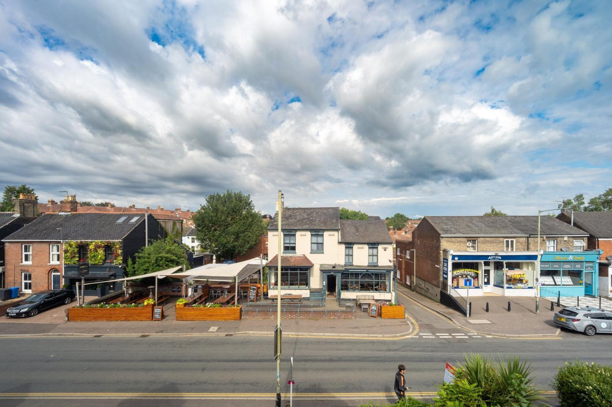 Ferienwohnung Swift Host Golden Triangle 2 Bed With Parking Norwich Exterior foto
